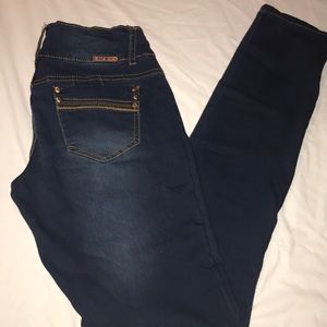 Skinny stretch dark wash jeans size 5 ELLA JEANS